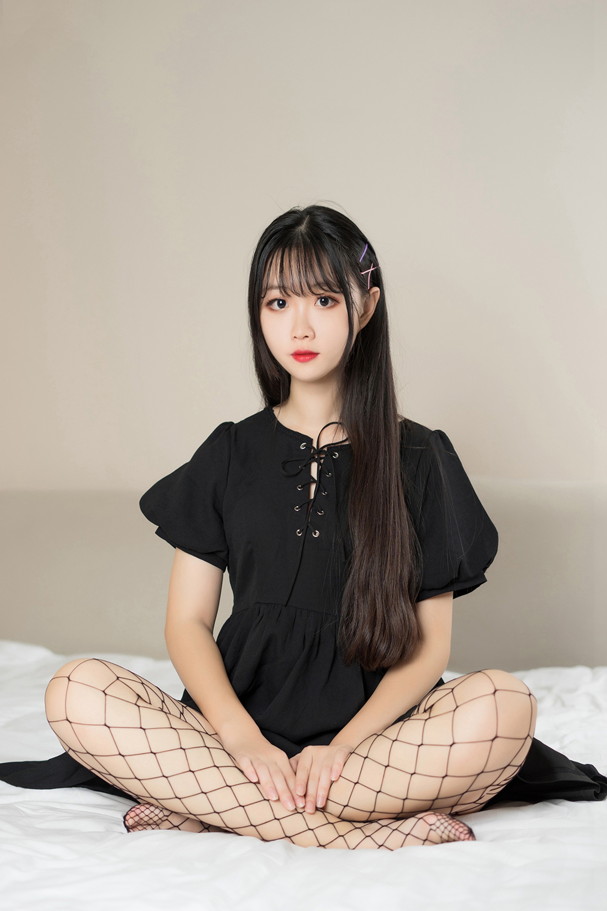 图片[1]-风之领域 – NO.115 黑衣大网袜 [40P]-XikXak